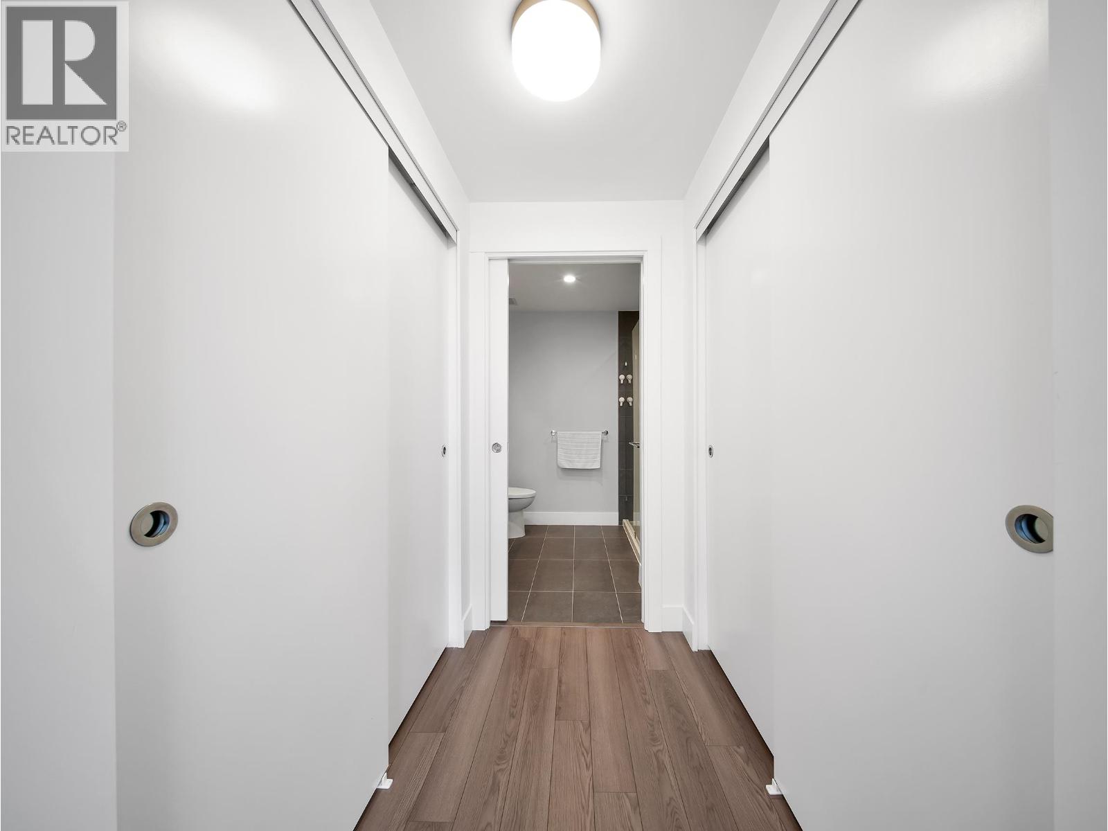Residential in North Vancouver 5