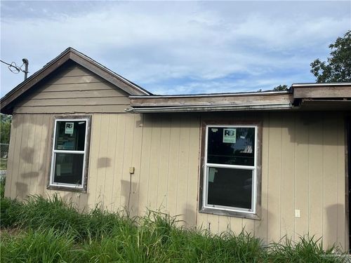 301 N Paloma St, Edcouch, TX, 78538 | Card Image