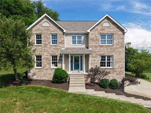 815 Graywyck Dr, Seven Fields, PA, 16046-4277 | Card Image