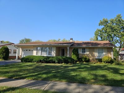 1270 Carswell Avenue, House other with 3 bedrooms, 1 bathrooms and 1 parking in Elk Grove Village IL | Image 1