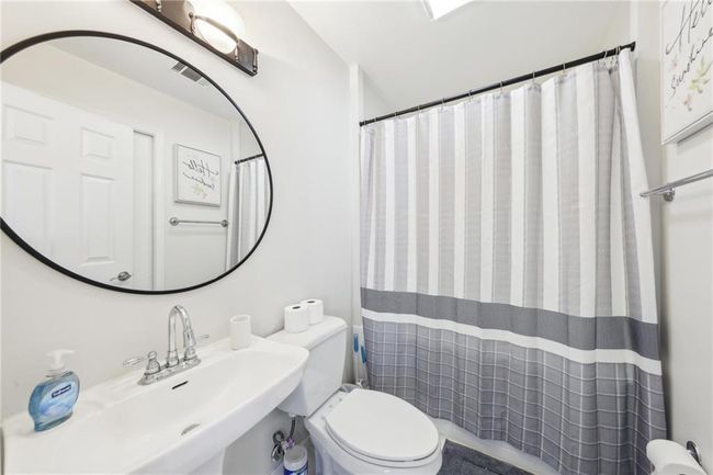APT-405 - 2161 Peachtree Rd Ne, Condo with 2 bedrooms, 2 bathrooms and 1 parking in Atlanta GA | Image 27