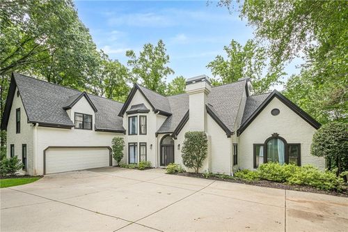 700 S Brighton Ct Nw, Sandy Springs, GA, 30327-4879 | Card Image