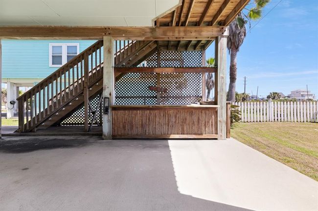 outdoor kitchen/bar | Image 18