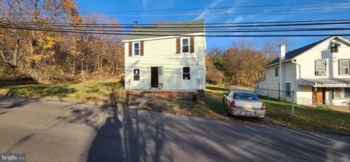 351 Brown Ave, MILTON, PA, 17847-2323 | Card Image
