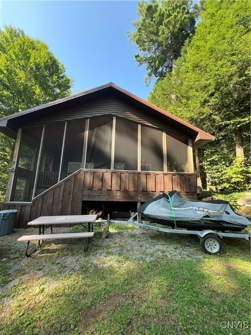 11 Wall St, Bernhards Bay, NY, 13028-3149 | Card Image