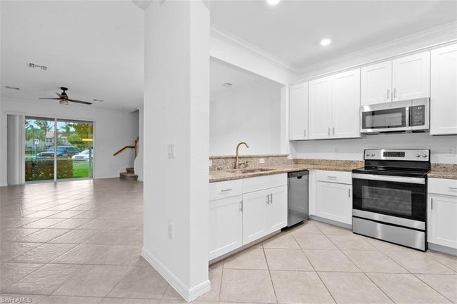 12559 Westhaven Way, Townhouse with 3 bedrooms, 3 bathrooms and null parking in FORT MYERS FL | Image 4