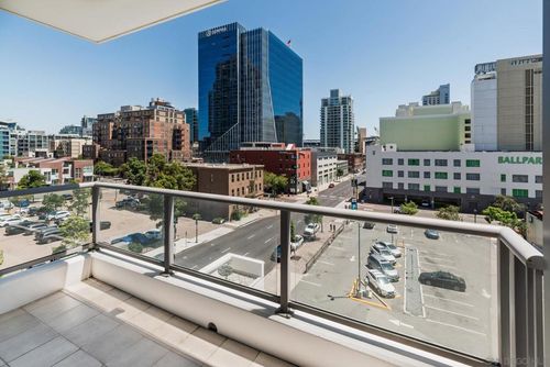 404-575 6th Ave, San Diego, CA, 92101-8622 | Card Image