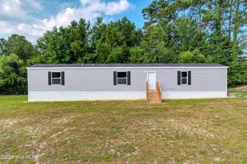 226 Bream St, Holly Ridge, NC, 28445-8506 | Card Image