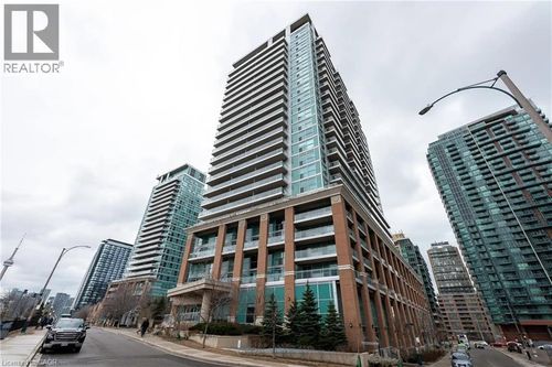 216-100 Western Battery Rd, Toronto, ON, M6K3S2 | Card Image