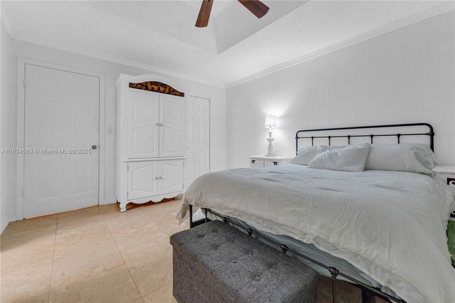 12350 Nw 7 Th Trl, House other with 3 bedrooms, 2 bathrooms and null parking in Miami FL | Image 17