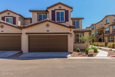 1276 - 1255 N Arizona Avenue, Townhouse with 3 bedrooms, 3 bathrooms and null parking in Chandler AZ | Image 2