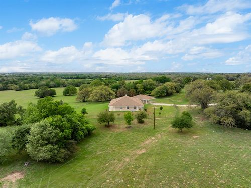 10565 N Highway 77, Lexington, TX, 78947-2525 | Card Image