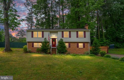 9325 Becar Rd, North Chesterfield, VA, 23236-2714 | Card Image