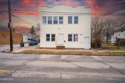 1752 Arlington Ave, Toledo, OH, 43609-3050 | Card Image