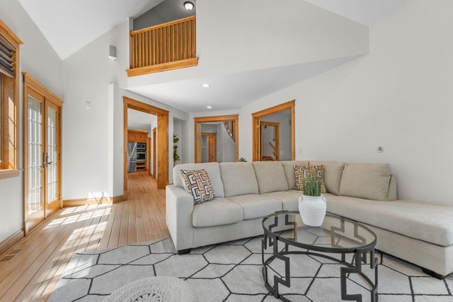 Living Room | Image 13