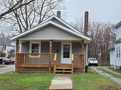 623 W 57th St, Ashtabula, OH, 44004-7113 | Card Image