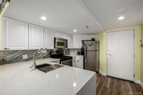 apt-1004-100 Park Ave W, Denver, CO, 80205-3243 | Card Image