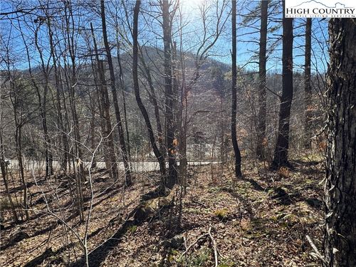 209 Humpview Trl, Banner Elk, NC, 28604 | Card Image