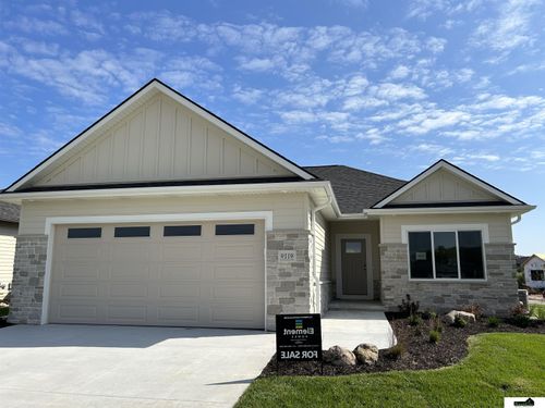 9100 Whitmer Dr, Lincoln, NE, 68520-1538 | Card Image