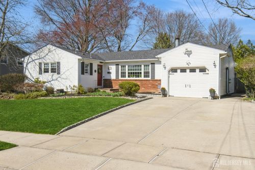 17 Durst Dr, Milltown, NJ, 08850-1239 | Card Image