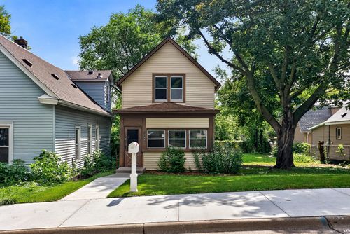 1094 Kent St, Saint Paul, MN, 55117-4721 | Card Image