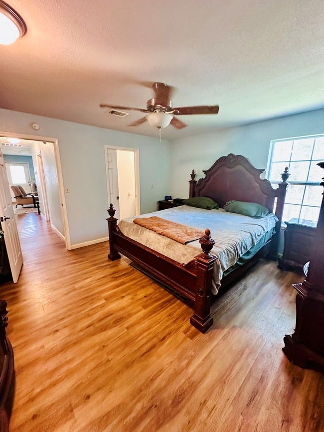 1727 Landing St, House other with 3 bedrooms, 2 bathrooms and 4 parking in Carrabelle FL | Image 33