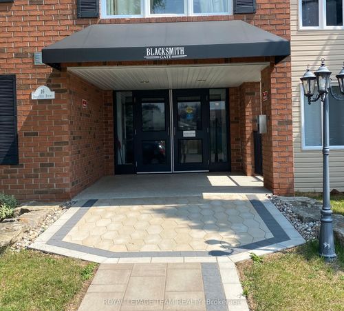 303-16 Sheffield St, Arnprior, ON, K7S0A2 | Card Image