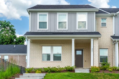 204 Douglas Bend Rd, Gallatin, TN, 37066-4892 | Card Image