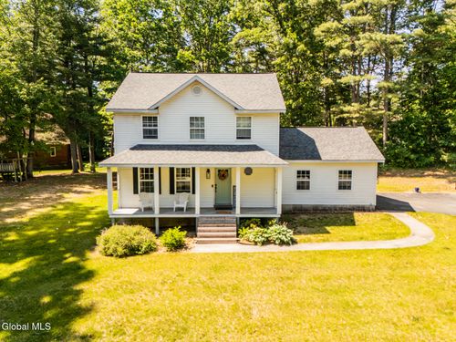 22 Snowberry Ln, Gansevoort, NY, 12831-1647 | Card Image