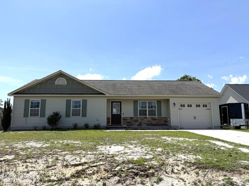607 Parsley Dr, Hubert, NC, 28539-4223 | Card Image
