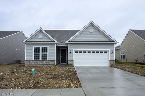 23724 Wallys Way, Columbia Station, OH, 44028-9769 | Card Image