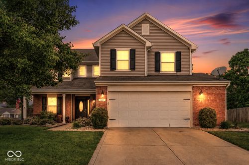 840 Ponderosa Pine Dr, Whiteland, IN, 46184-9731 | Card Image