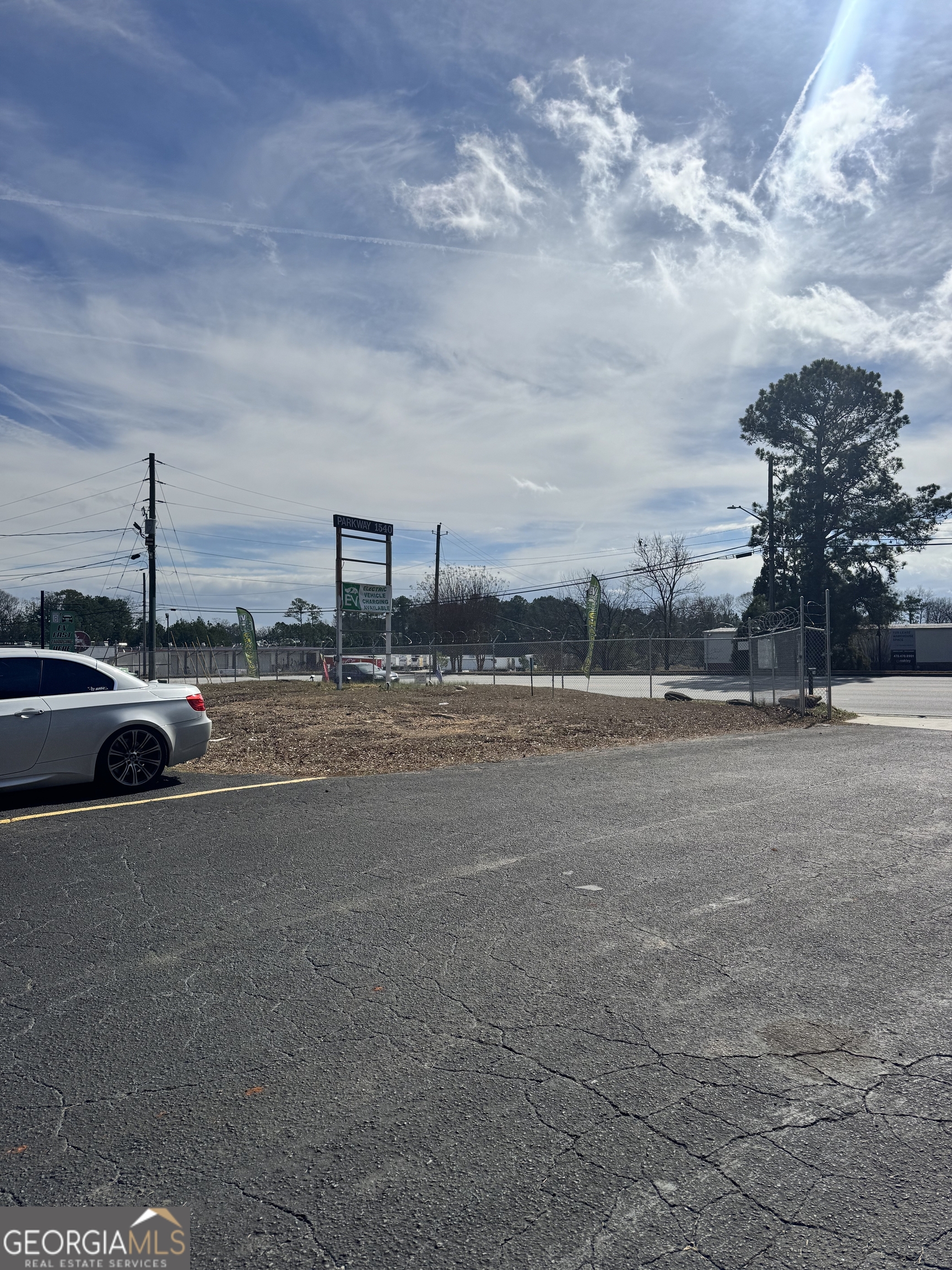 Commercial Sale in Morrow 2