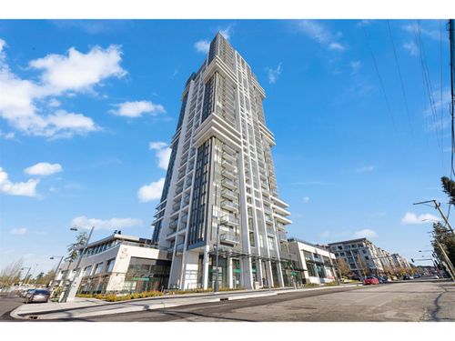 402-13675 107a Ave, Surrey, BC, V3T2H2 | Card Image