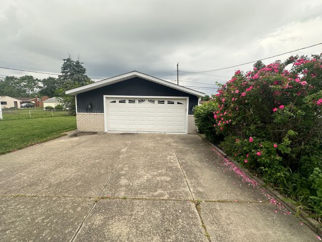 2319 Winston Dr, House other with 3 bedrooms, 2 bathrooms and null parking in Sterling Heights MI | Image 16
