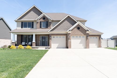 1000 Wild Pine Dr, Yorktown, IN, 47396-8016 | Card Image