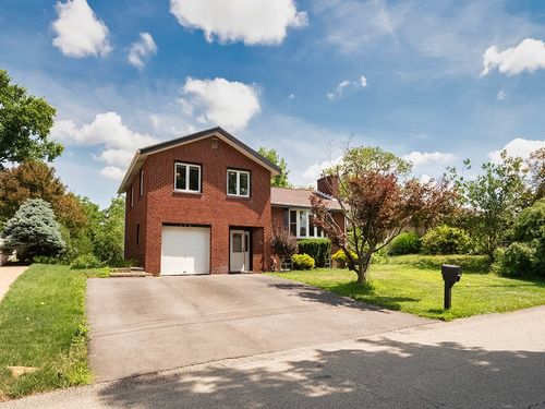 456 Regency Dr, Pittsburgh, PA, 15239-1712 | Card Image