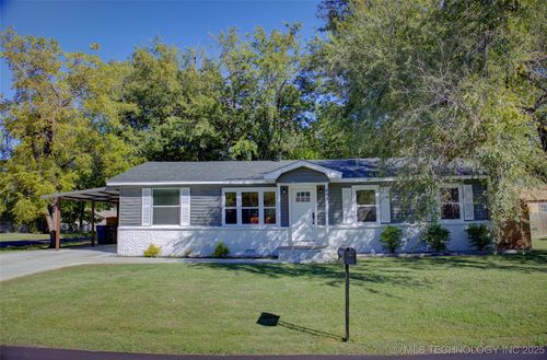 605 Date Ave, Broken Arrow, OK, 74012-5324 | Card Image