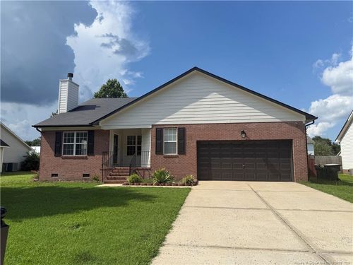 5438 Biscoe St, Hope Mills, NC, 28348-7849 | Card Image
