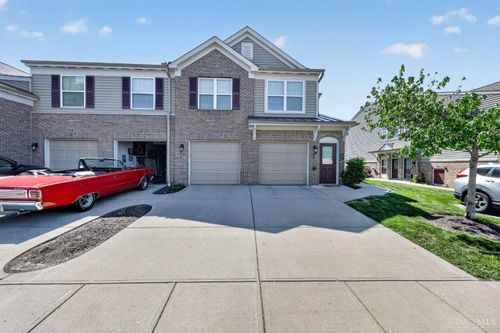 7615 Skyview Cir, Cincinnati, OH, 45248-1929 | Card Image