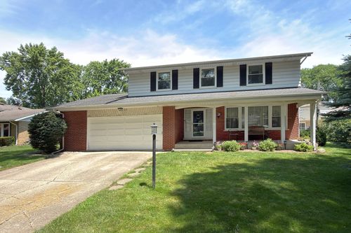 2022 E Woodview Dr, Mount Prospect, IL, 60056-1744 | Card Image