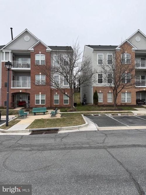 5082-5082 Brightleaf Ct, BALTIMORE, MD, 21237-4948 | Card Image