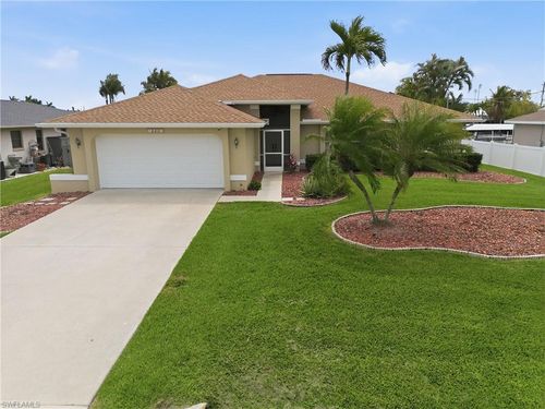 222 Sw 39th Ter, Cape Coral, FL, 33914-7875 | Card Image