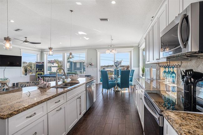 206 Church Ave, House other with 5 bedrooms, 6 bathrooms and null parking in BRADENTON BEACH FL | Image 36