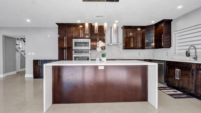 15701 Springmoss Ln, House other with 4 bedrooms, 5 bathrooms and null parking in Tampa FL | Image 12