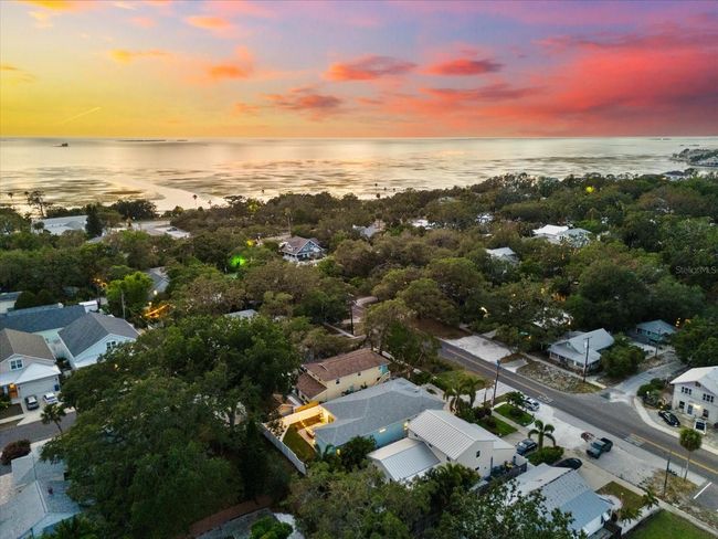 475 Crystal Beach Ave, House other with 4 bedrooms, 2 bathrooms and null parking in CRYSTAL BEACH FL | Image 41