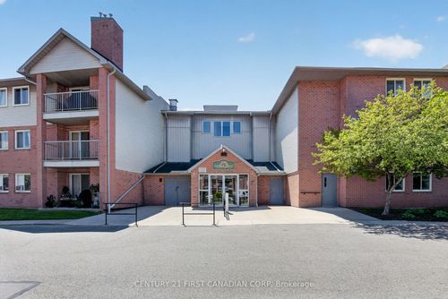 11-136 Conway Dr, London, ON, N6E3N1 | Card Image