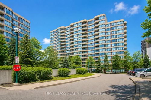 106-91 Townsgate Dr, Thornhill, ON, L4J8E8 | Card Image