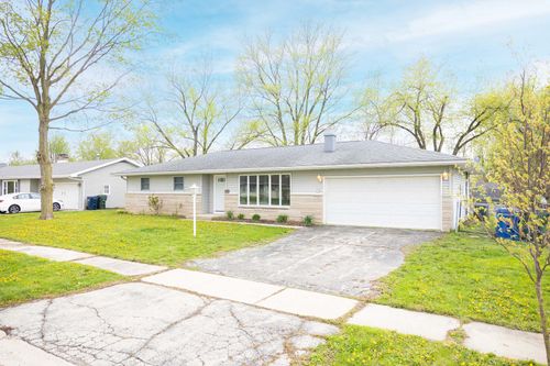 307 Illini Dr, Minooka, IL, 60447-8737 | Card Image