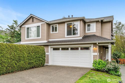 11423 Ne 86th St, Kirkland, WA, 98033-5702 | Card Image